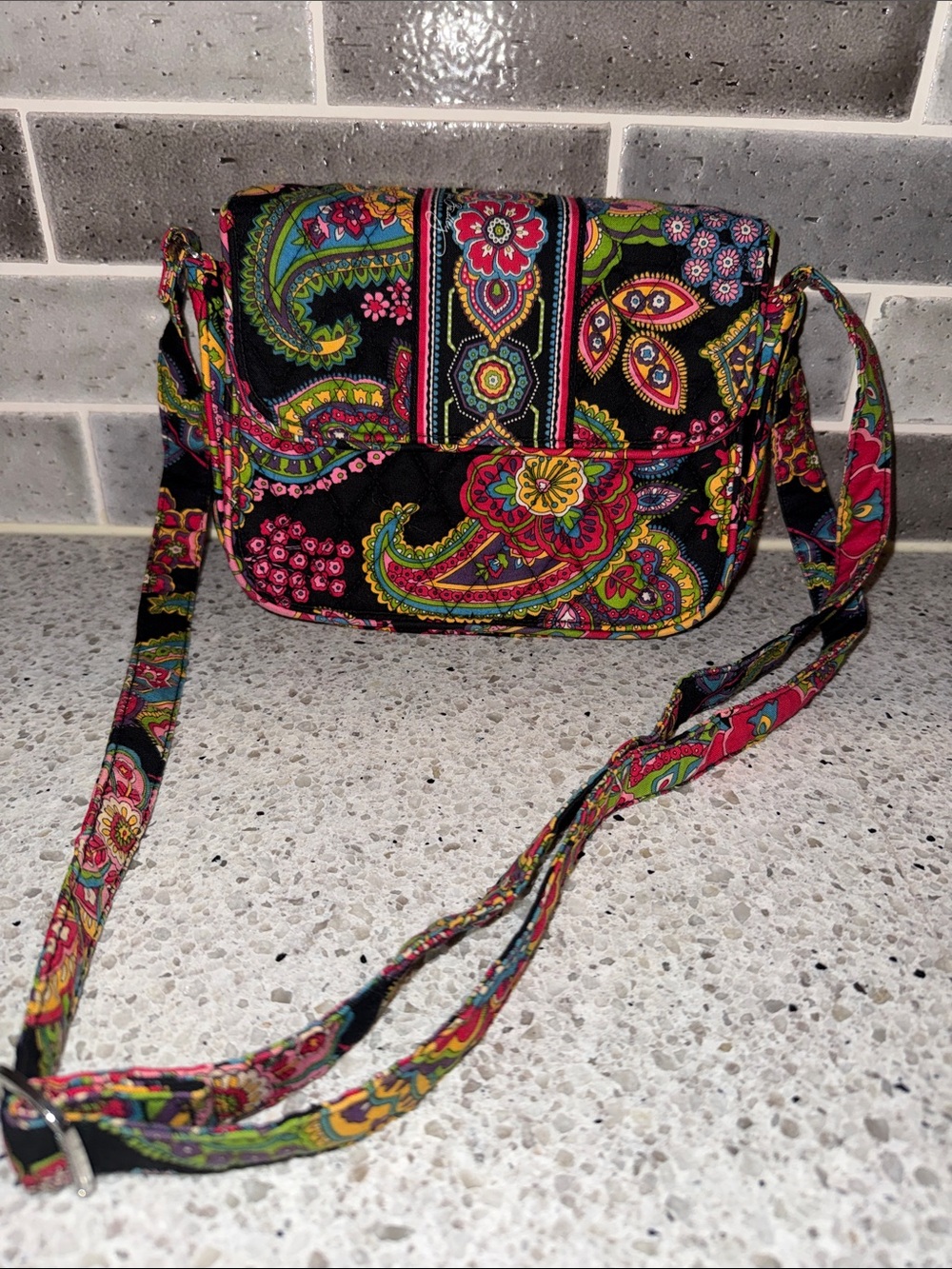 Vera Bradley Rachel Crossbody in Symphony in Hue. Like New Condition